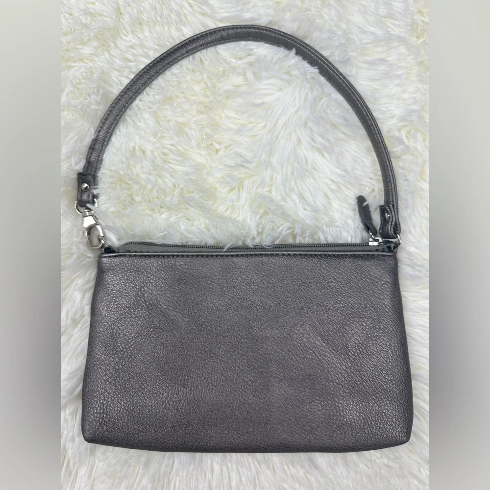 Nicole Miller Clutch Purse w Wrist Strap Wristlet Silver Gray multi card slots